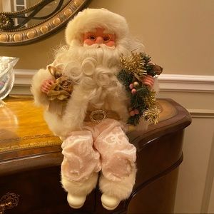 NIB Holiday Lane 14" Sitting Santa in Ivory